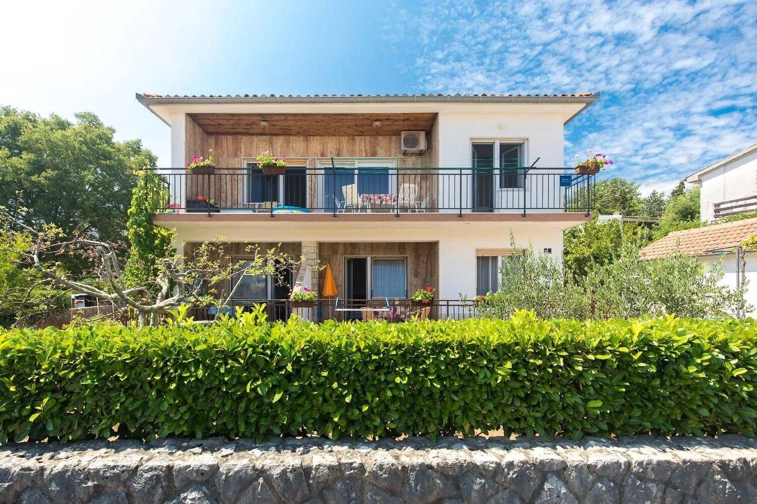 Apartments Kate - 100 M From Beach Malinska